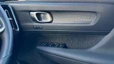 Volvo XC40 2.0 B3P Plus Dark 5dr Auto Petrol Estate